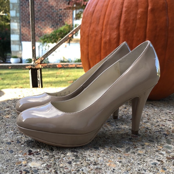 Nickels Beige Shoes - Picture 8 of 9